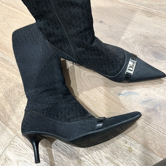 STUNNING VINTAGE DIOR BOOTS - Picture 4 of 4